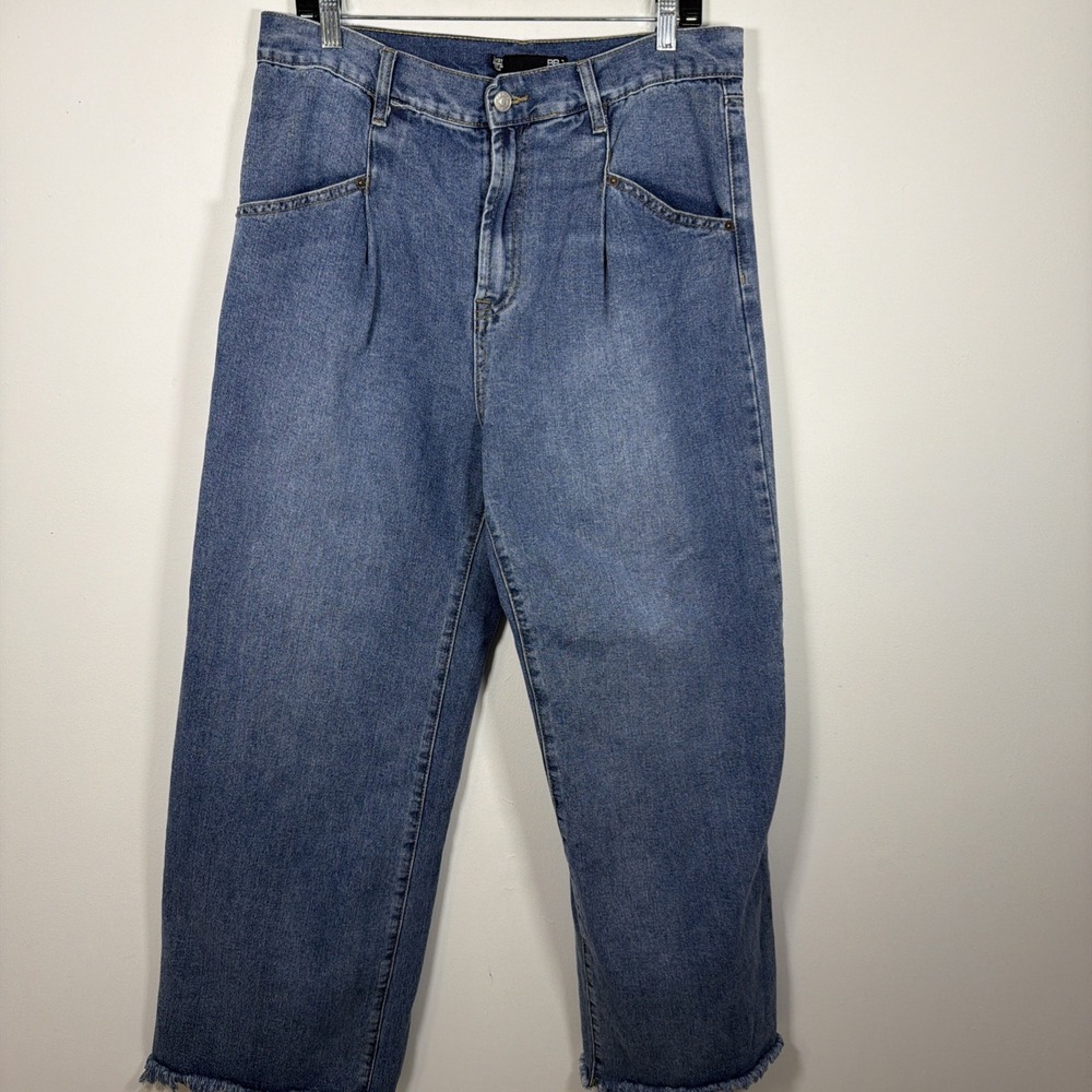 BBJ Los Angeles Jeans Wide Barrel Leg Denim 13 /‎ 31 High Rise Raw Hem